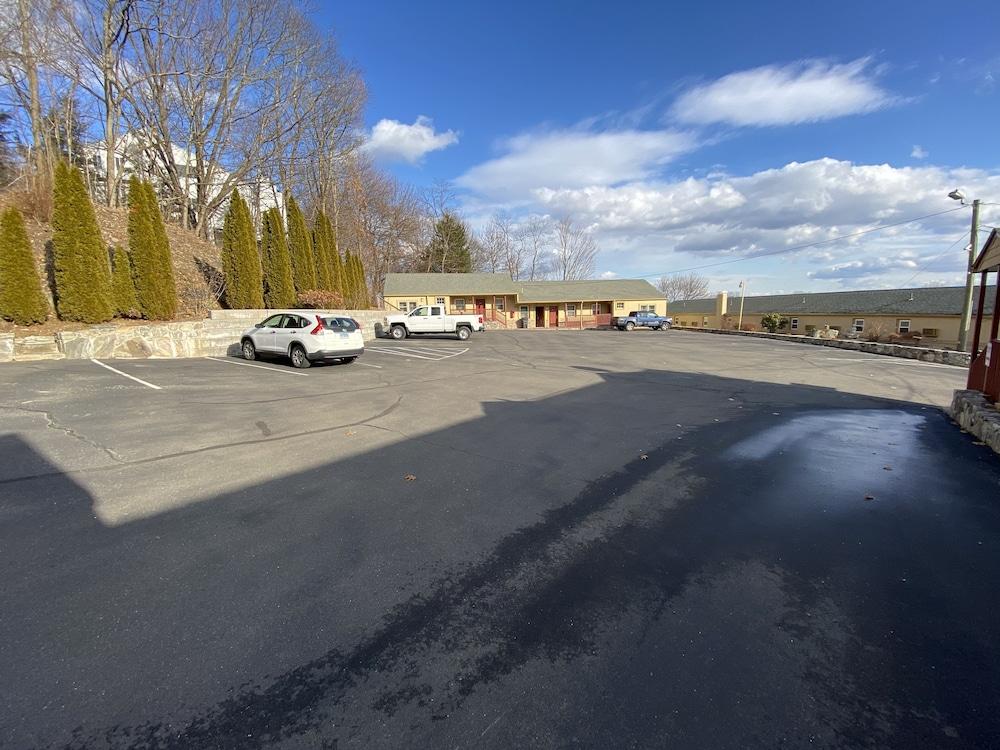 Golden Hill Inn-Danbury Exterior photo