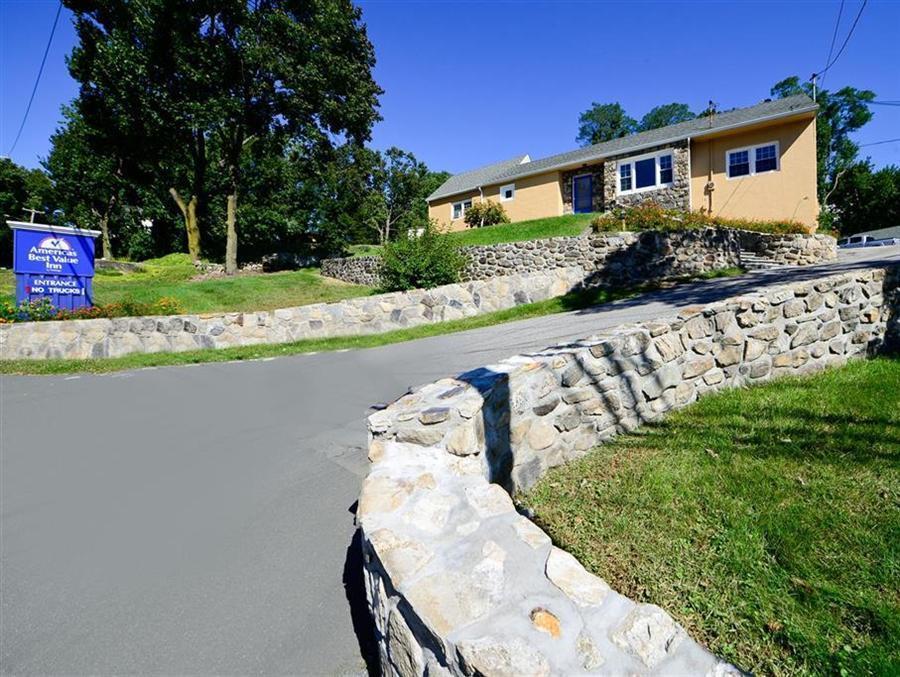 Golden Hill Inn-Danbury Exterior photo
