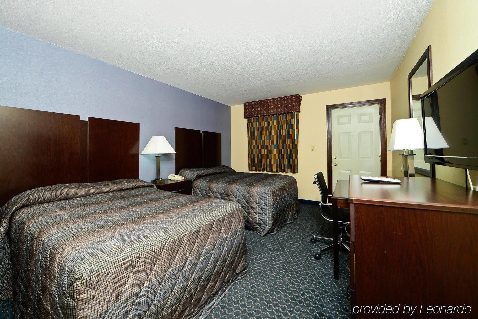 Golden Hill Inn-Danbury Room photo
